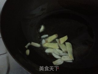 板栗烧鸡的做法步骤：4