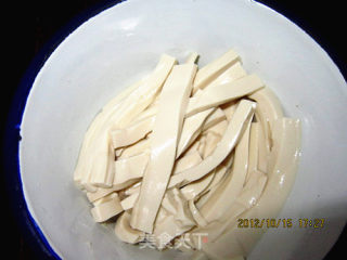 豆腐白菜肉丸子的做法步骤：2
