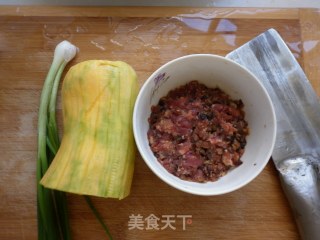 变点小花样-----酿南瓜的做法步骤：1