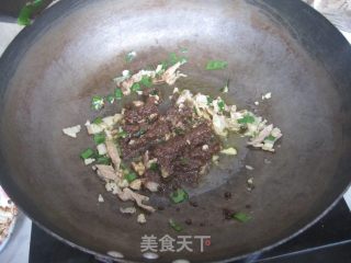牙签版京酱肉丝的做法步骤：6