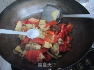 红椒炒干豆腐的做法步骤：9