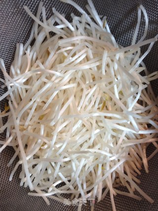 鲈鱼炸酱面【传统的乾面】新鲜尝的做法步骤：5
