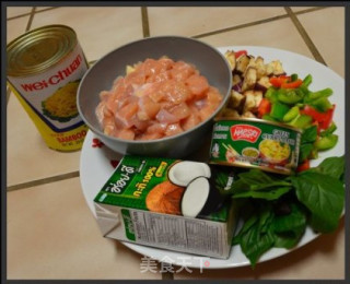 泰式绿咖喱鸡——Thai Green Curry Chicken的做法步骤：1