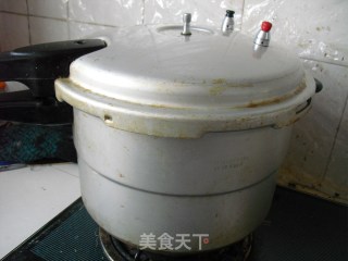 大骨汤的做法步骤：6