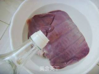 爆炒肝尖的做法步骤：2