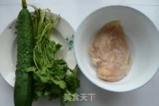 凉拌鸡丝的做法步骤：1