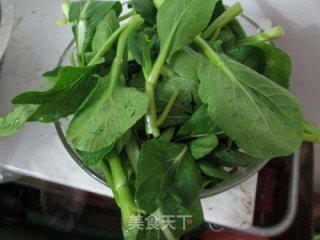 家常菜 ~鸡肾炒菜心的做法步骤：2