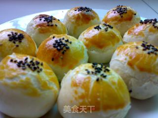 蛋黄酥的做法步骤：12