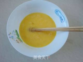 花菜炒鸡蛋的做法步骤：3