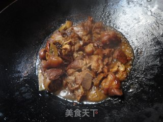酱香十足-----酱烧猪蹄的做法步骤：14