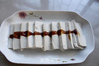 剁椒酸干豆蒸豆腐的做法步骤：4