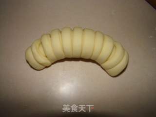 毛毛虫面包的做法步骤：7