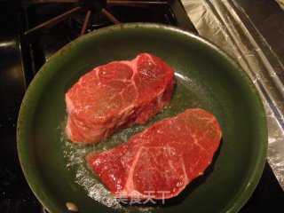 菲力牛排配芥末和细香葱的做法步骤：6