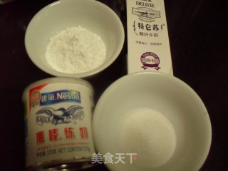 酥炸鲜奶的做法步骤：1