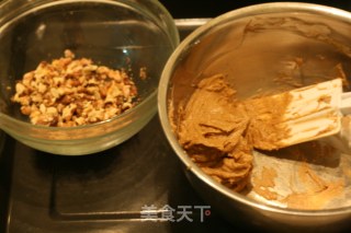咖啡核桃饼干的做法步骤：2
