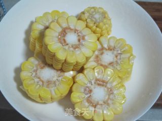 玉米炖排骨的做法步骤：1
