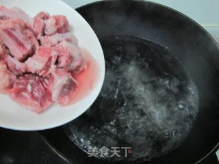 玉米炖排骨的做法步骤：5