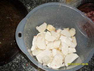 排骨山药清汤的做法步骤：4