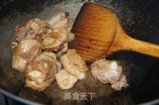 土豆烧排骨的做法步骤：3
