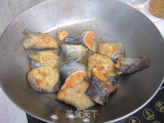 香煎鱼尾的做法步骤：5