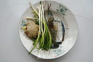 清炒大头虾的做法步骤：1