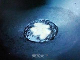 莴笋炒百合的做法步骤：4