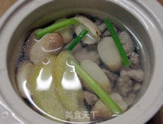 菠萝蜜籽剔骨汤的做法步骤：5