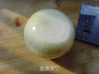 洋葱炒鸡蛋的做法步骤：1
