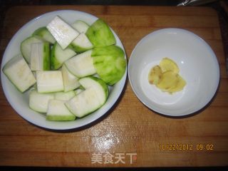鲫鱼赤小豆节瓜汤的做法步骤：3