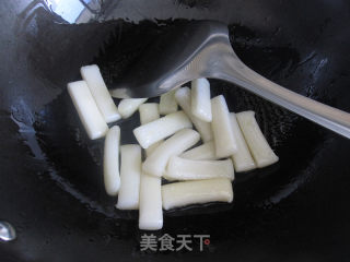 桂花芝麻糖炒年糕的做法步骤：3