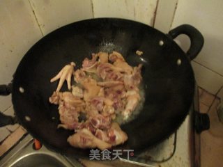 家常姜葱焖鸡的做法步骤：3