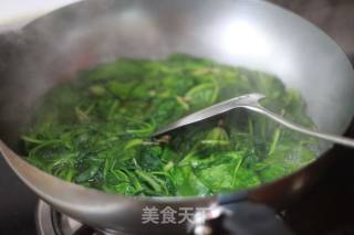 彩色面条-绿色的做法步骤：1
