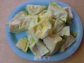陈醋辣椒炒包菜的做法步骤：1