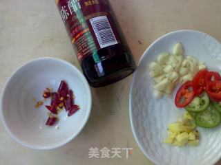 陈醋辣椒炒包菜的做法步骤：2
