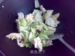 陈醋辣椒炒包菜的做法步骤：4