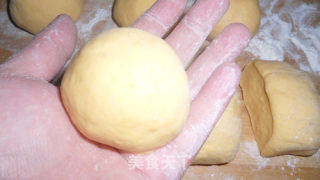 收获的季节--黄金南瓜馒头的做法步骤：9