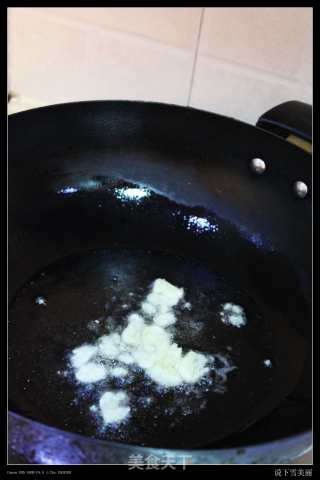 蒜炒可爱小白菜（其实我不知道叫啥这菜）的做法步骤：2