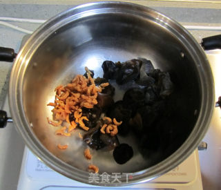 黄瓜二吃--【凉拌黄瓜皮】【虾米鸡蛋黄瓜汤】的做法步骤：6