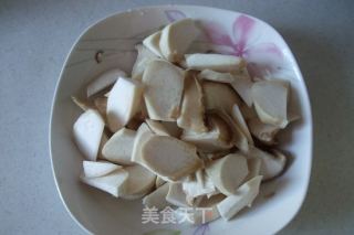 杏鲍菇炒鸡蛋的做法步骤：2