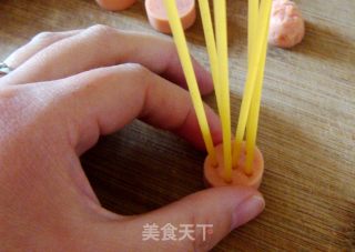 黑椒茄汁灯笼意面的做法步骤：2