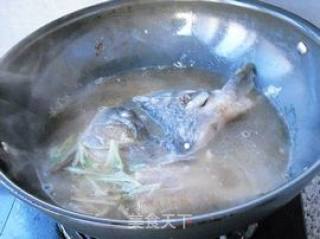 鱼头炖豆腐的做法步骤：7