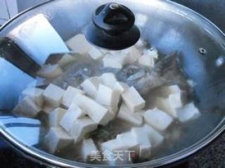 鱼头炖豆腐的做法步骤：9