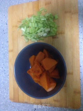 生日面——蔬菜面的做法步骤：1