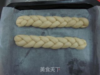 椰香辫子包的做法步骤：6