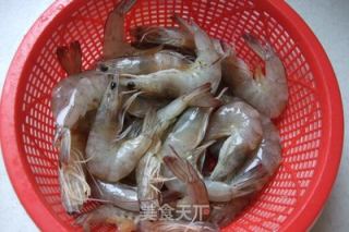 串烤虾的做法步骤：1