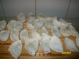 ✿小白菜鲜肉水饺✿的做法步骤：22