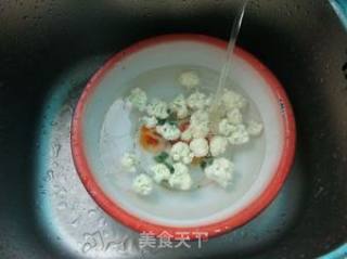 香菇烧花菜的做法步骤：1