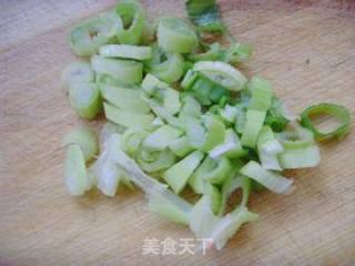 炒银针鱼的做法步骤：3