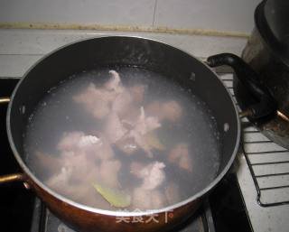 无花果灯芯球瘦肉汤的做法步骤：4