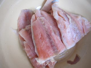 香煎马哈鱼块的做法步骤：1